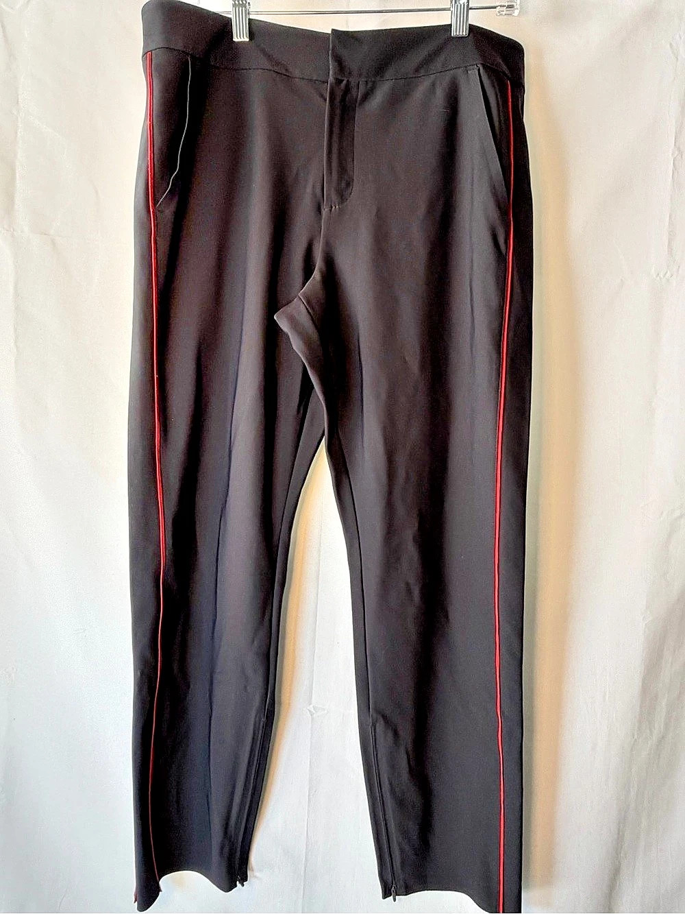 Athleta Stellar Novelty Trouser Black & Red Size 16